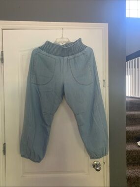 Anthropologie Light Blue Smocked-Waist Cropped Jeans